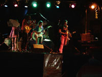 Los Kuruk&aacute; en concierto